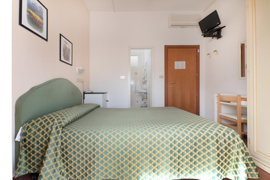 Hotel Belsoggiorno كاتوليكا المظهر الخارجي الصورة