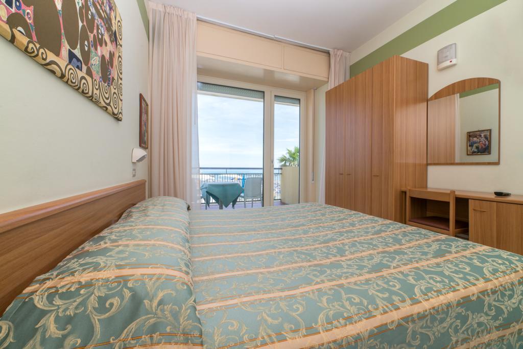 Hotel Belsoggiorno كاتوليكا المظهر الخارجي الصورة
